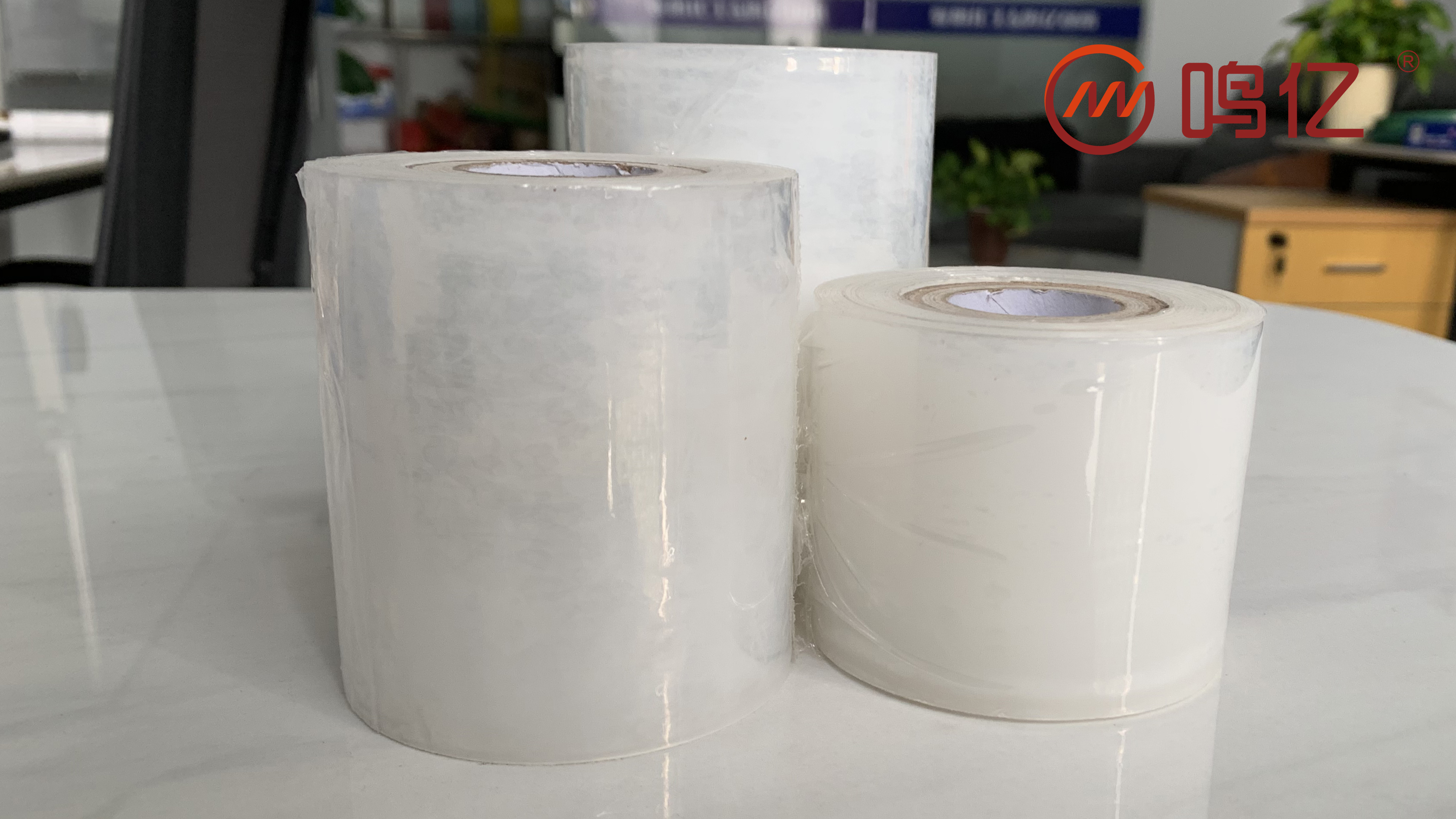 纏繞膜包裹可以減少貨物損耗